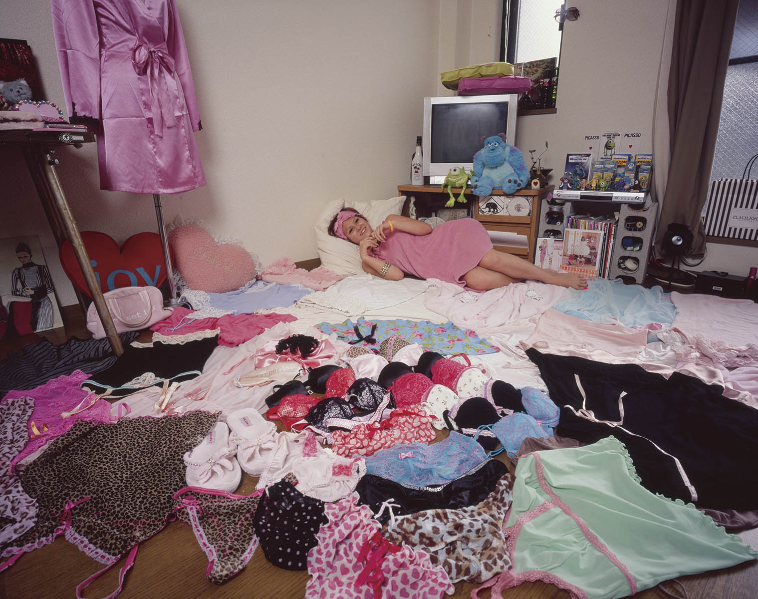 Kyoichi Tsuzuki - Happy Victims - Image 12