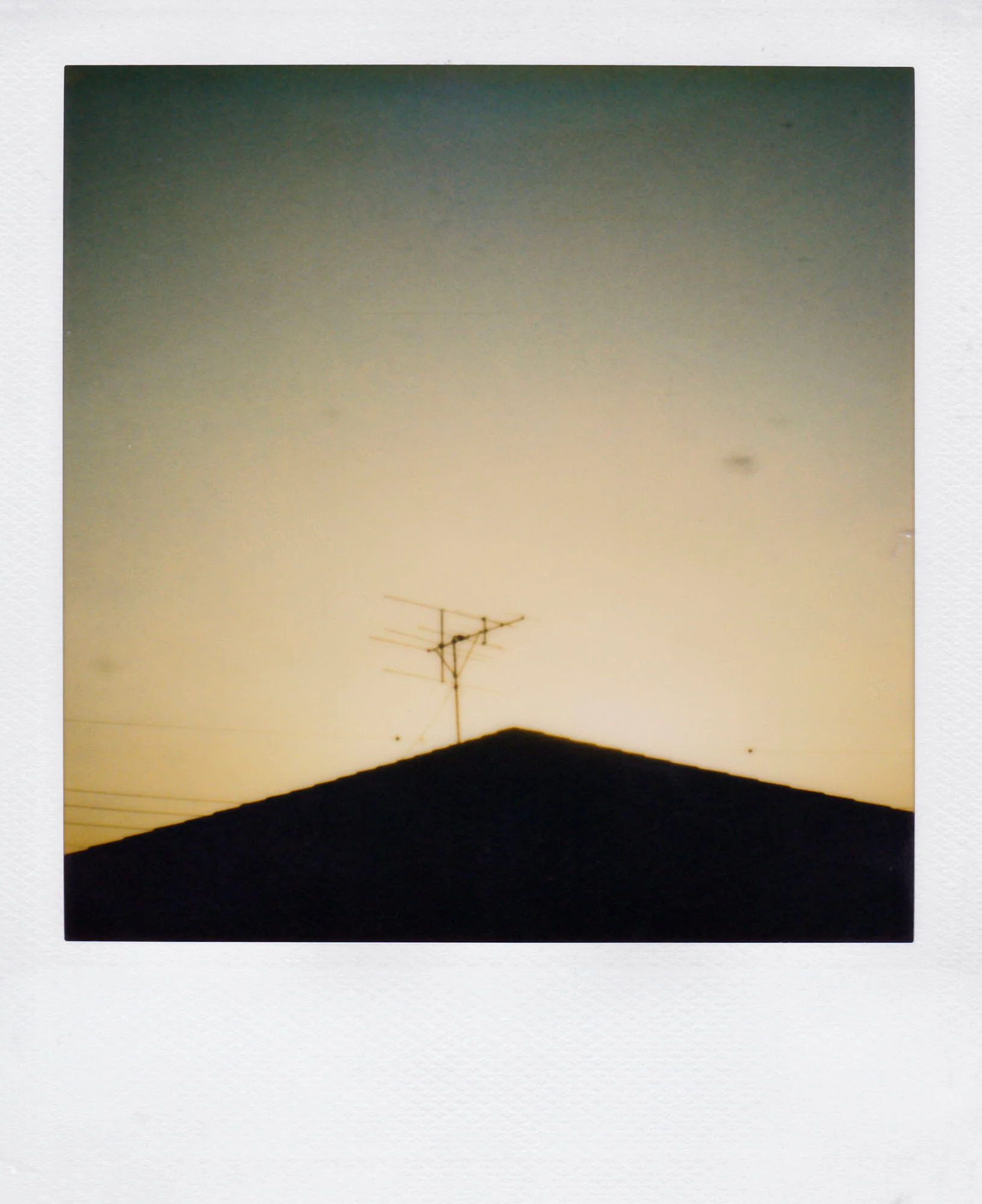 Nobuyoshi Araki <br><em>Sky</em>, 2006-2009 - Image 12